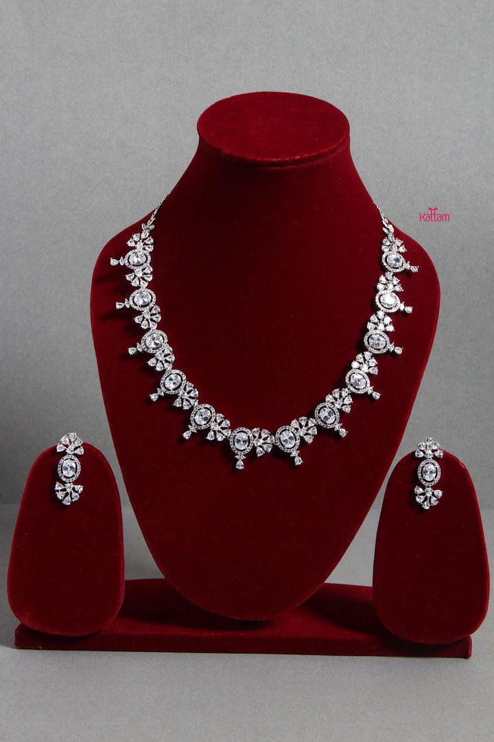 Latest Necklace Collection Online