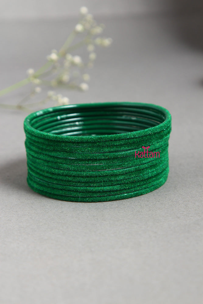 Green Plain Metal Velvet Bangle