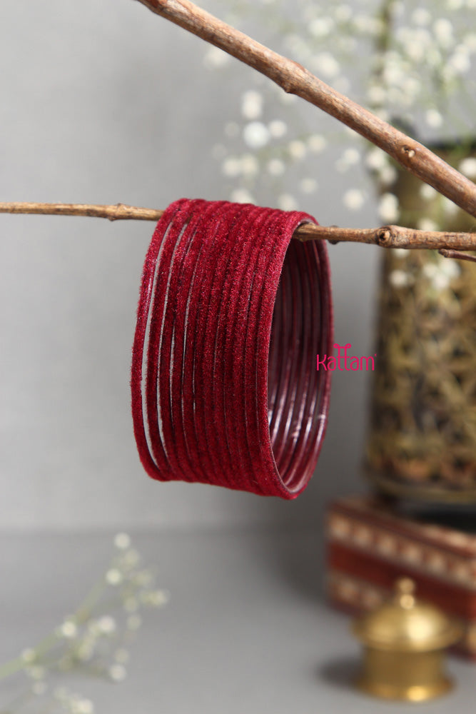 Maroon Plain Metal Velvet Bangle