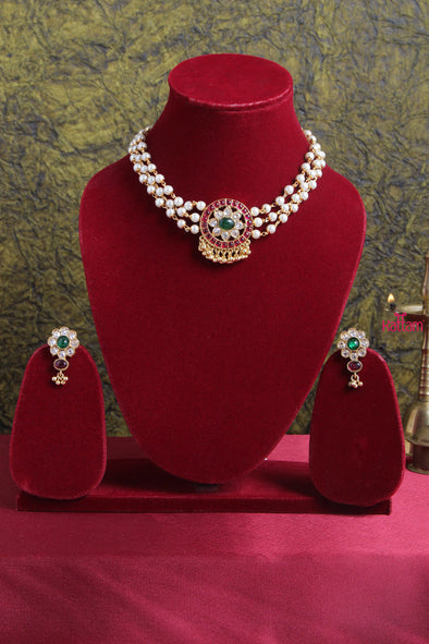 Multi Stone Kemp Pearl Choker