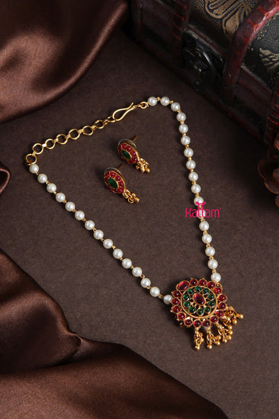 Multistone Pendant Gold Trim Single Line Pearl Choker