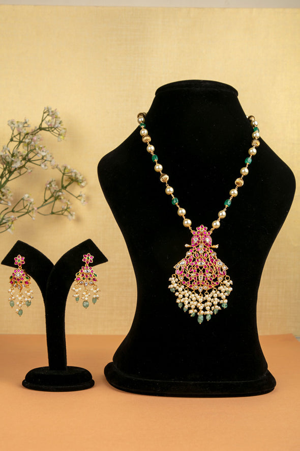 Kundan Kemp Ruby Manga Mala