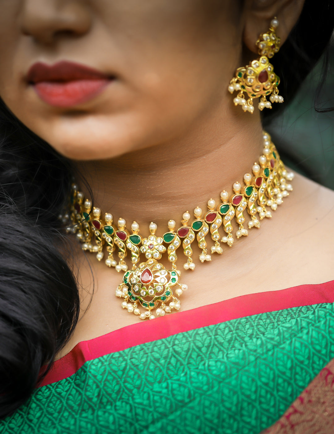 Multistone Pearl Trims Necklace Set