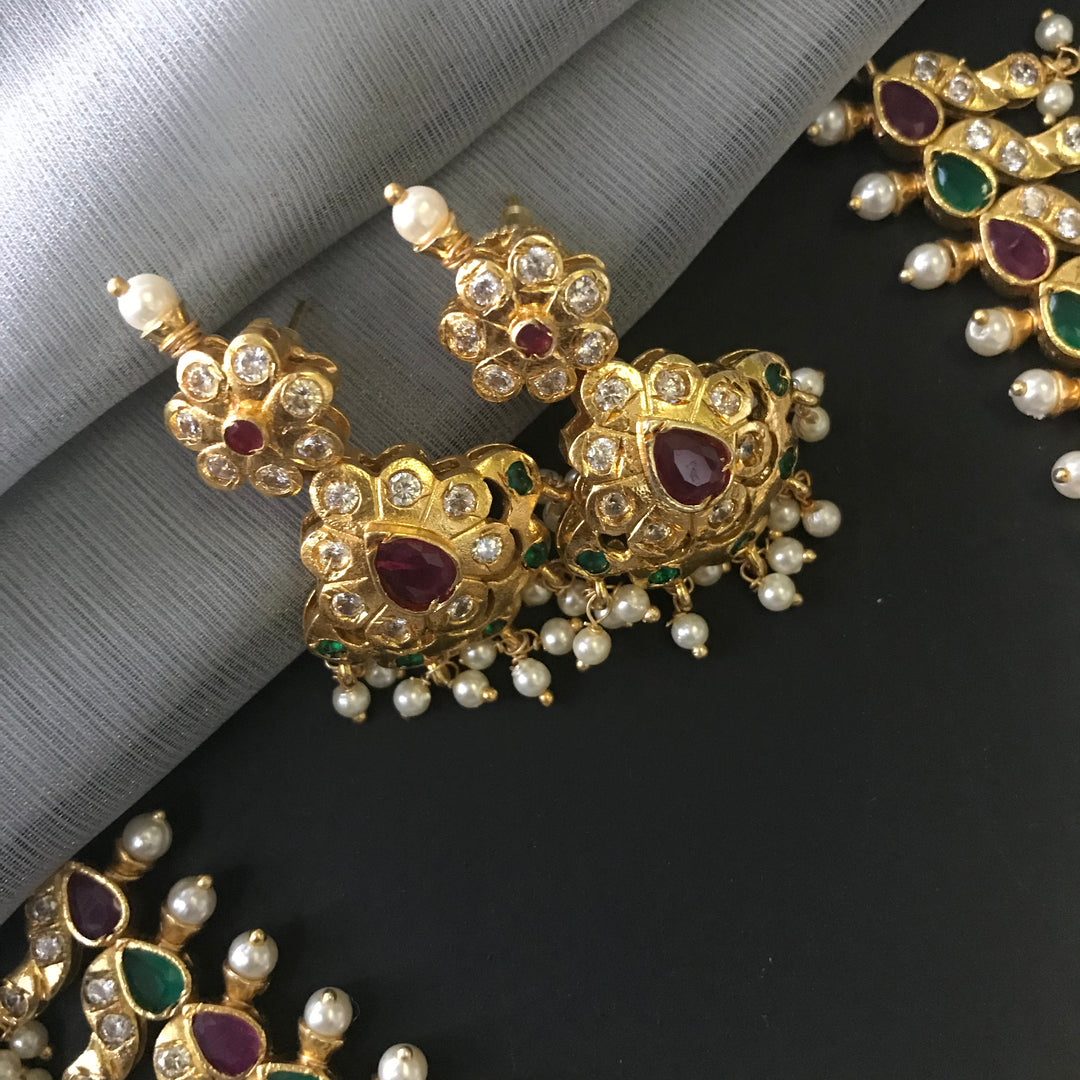 Multistone Pearl Trims Necklace Set