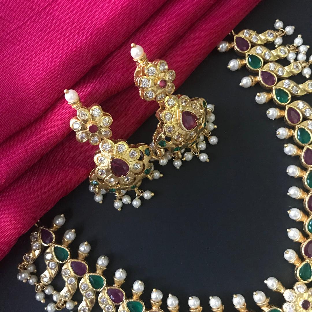 Multistone Pearl Trims Necklace Set