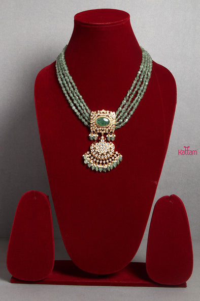 Nayanthara Style Emerald Kundan Necklace