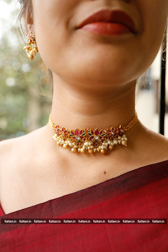 Ruby Green Lotus Beaded Choker