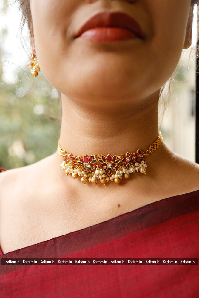Ruby Green Lotus Beaded Choker