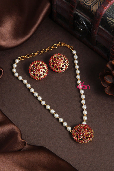 Ruby Round Pendant Single Line pearl Choker