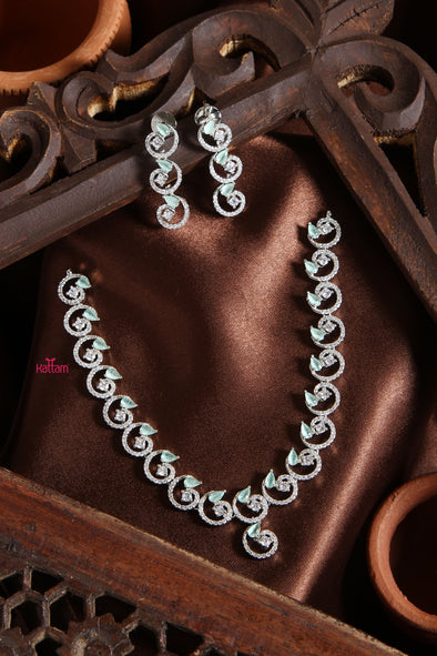 Trendy Necklace Collection Online