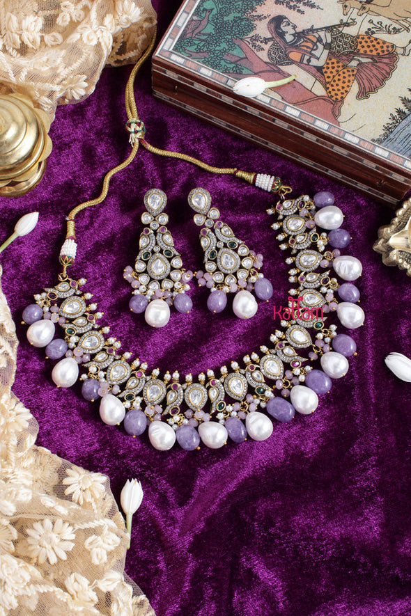 Trendy Peacock Beaded Choker