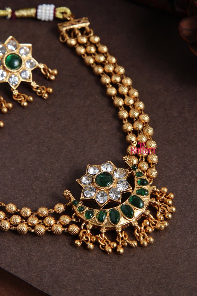 Budgetted Green Halfmoon Gold Choker - N2065A