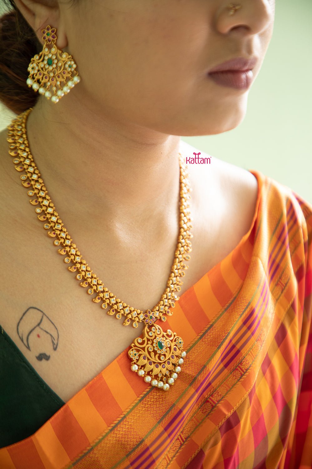 Elegant Matt Pendant Semi Bridal Necklace Set - N505