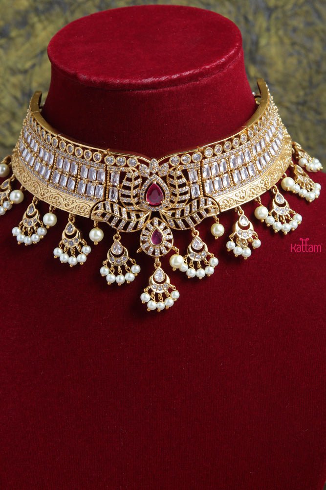Grand White Stone Lotus Choker - N1805