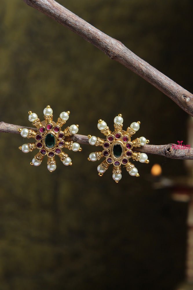 Oval Pearl Stud - E317