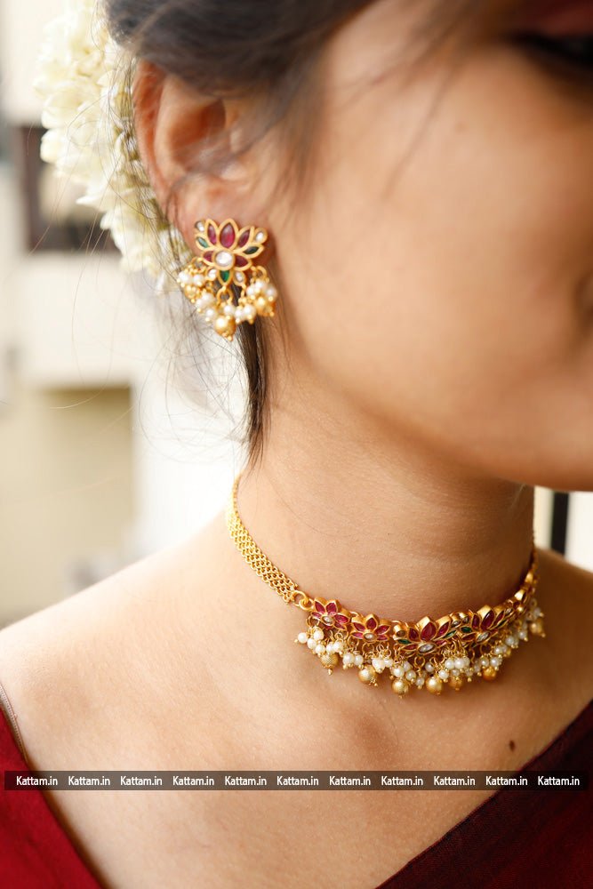 Ruby Green Lotus Beaded Choker - N1756