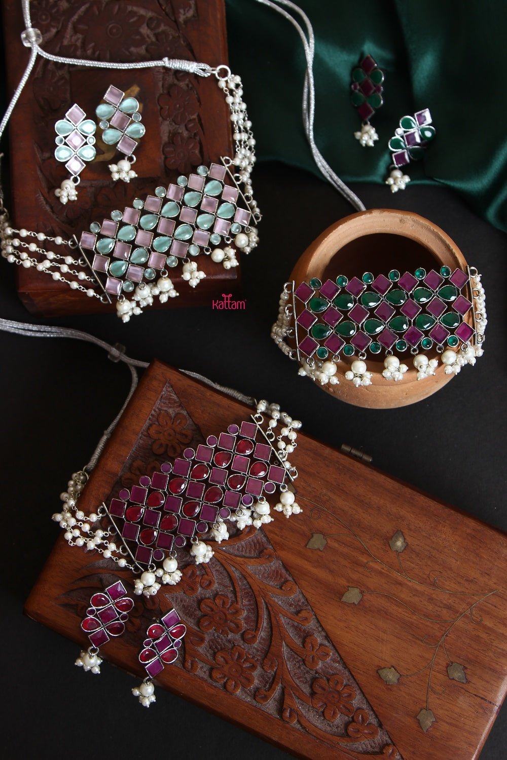 Silver Lookalike Stone Pearl Choker - N900