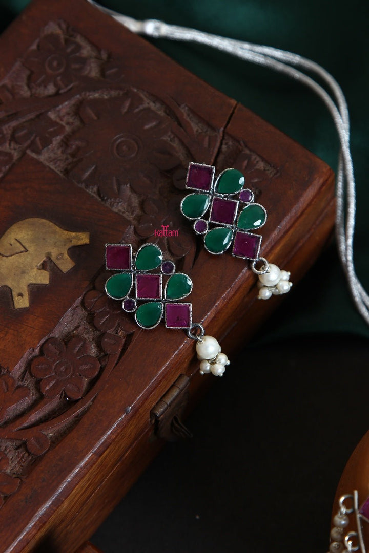 Silver Lookalike Stone Pearl Choker - N900