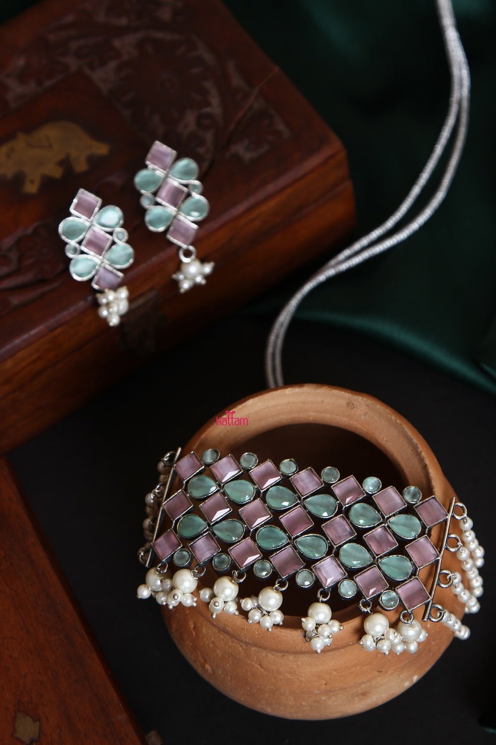 Silver Lookalike Stone Pearl Choker - N900