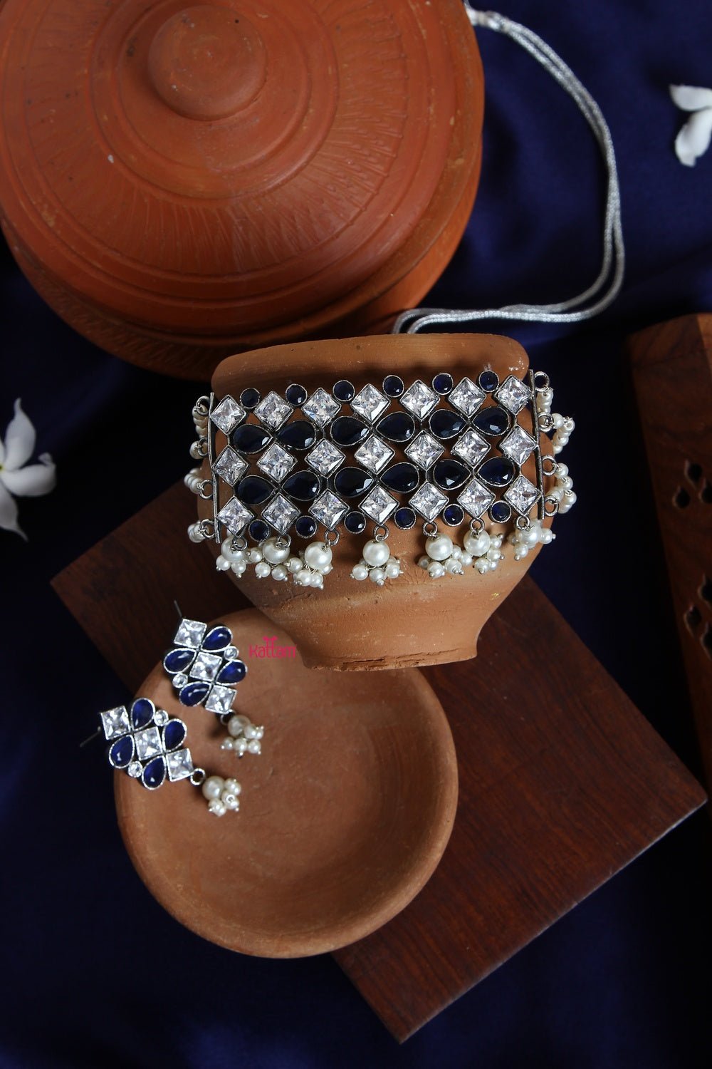 Silver Lookalike Stone Pearl Choker - N900