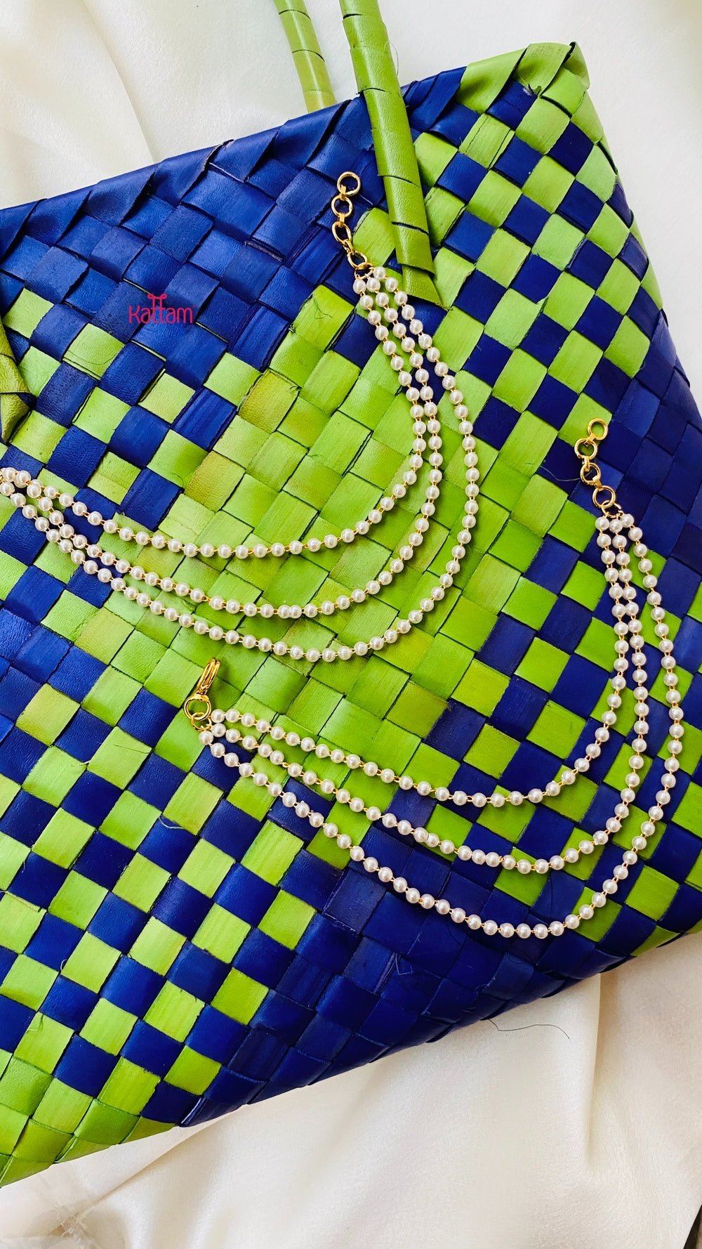 Three Line Pearl Ear Mattal - EC010