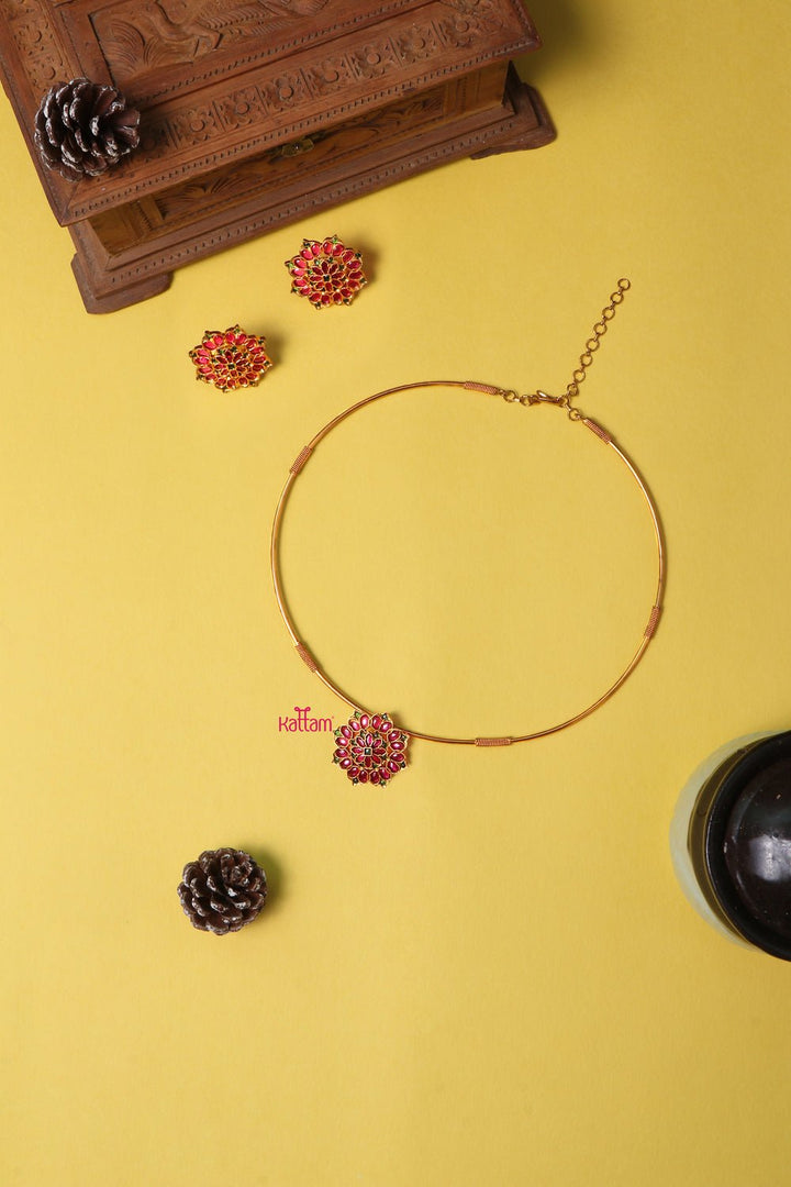 Trendy Floral Hasli Tube Choker Set with Earrings - N617