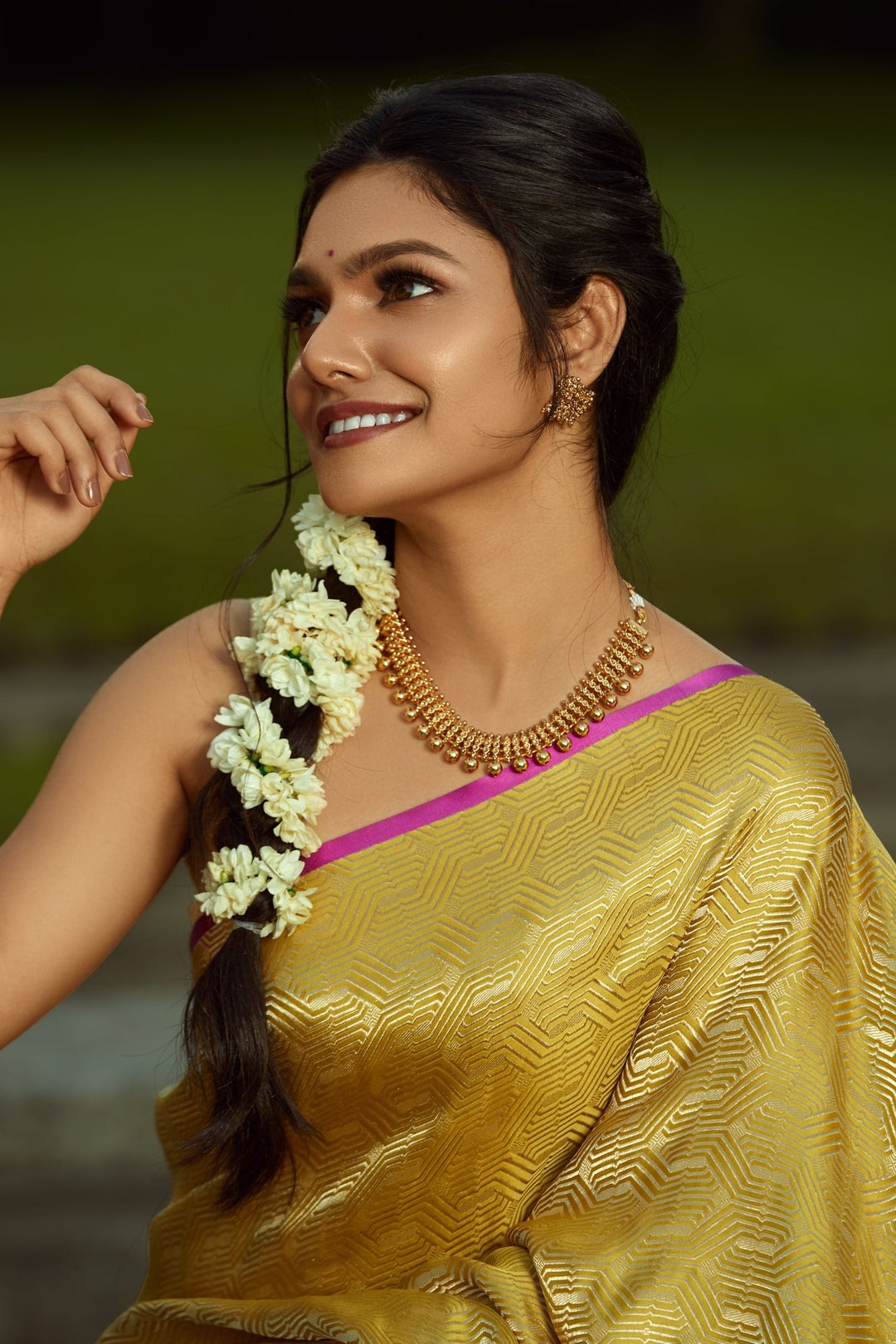 Varnam - Gold Look alike Ball Chain Necklace - N682