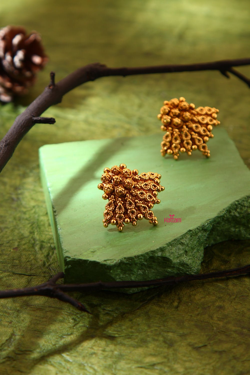 Varnam - Gold Look alike Ball Chain Necklace - N682