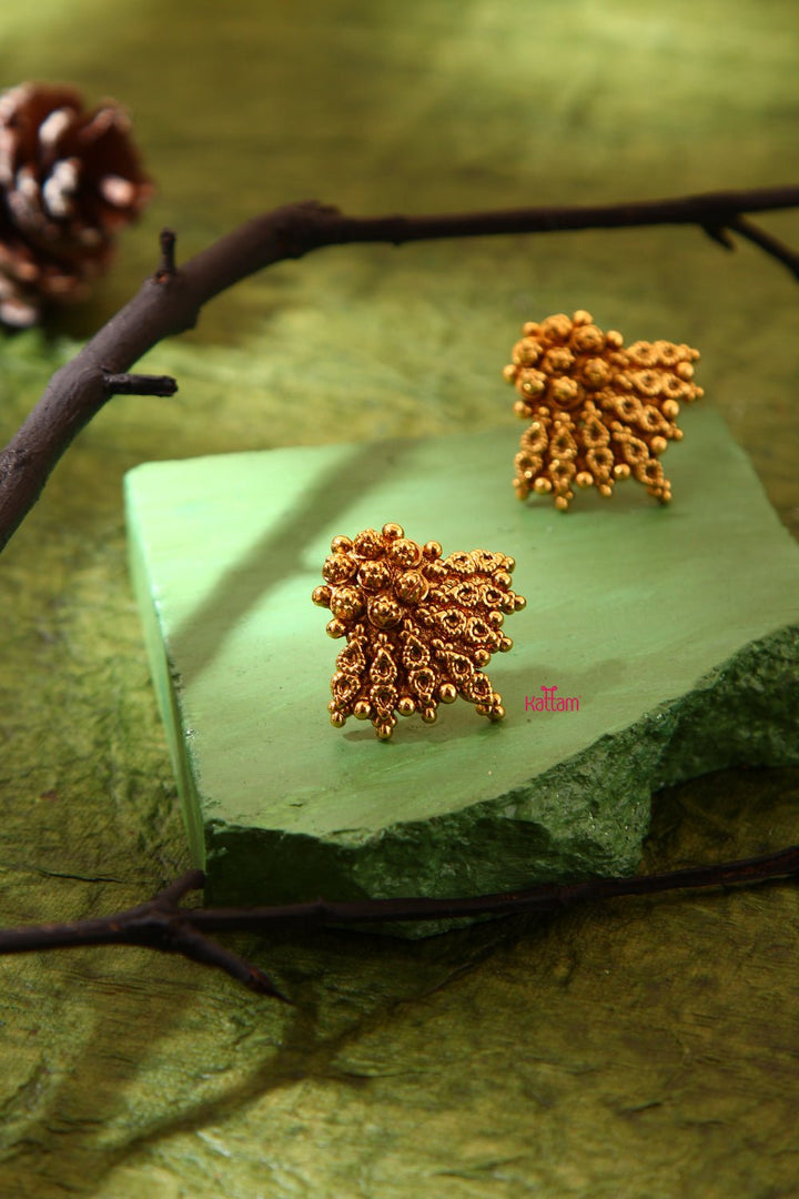 Varnam - Gold Look alike Ball Chain Necklace - N682