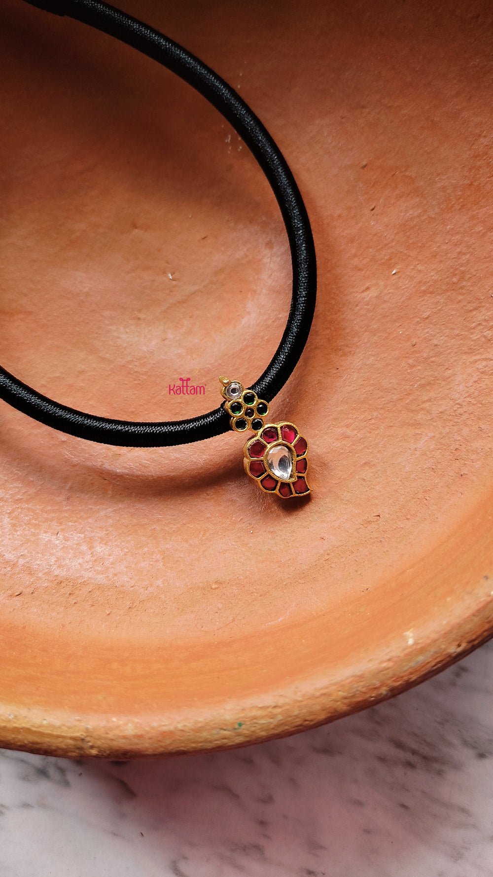 White Manga Black Thread Neckwear ( No Earring) - N807