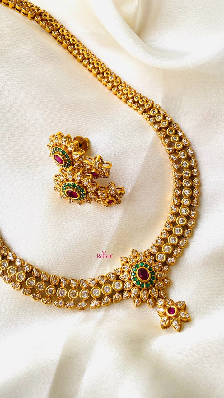 White Stone Round Pendant Semi Bridal Set - N475