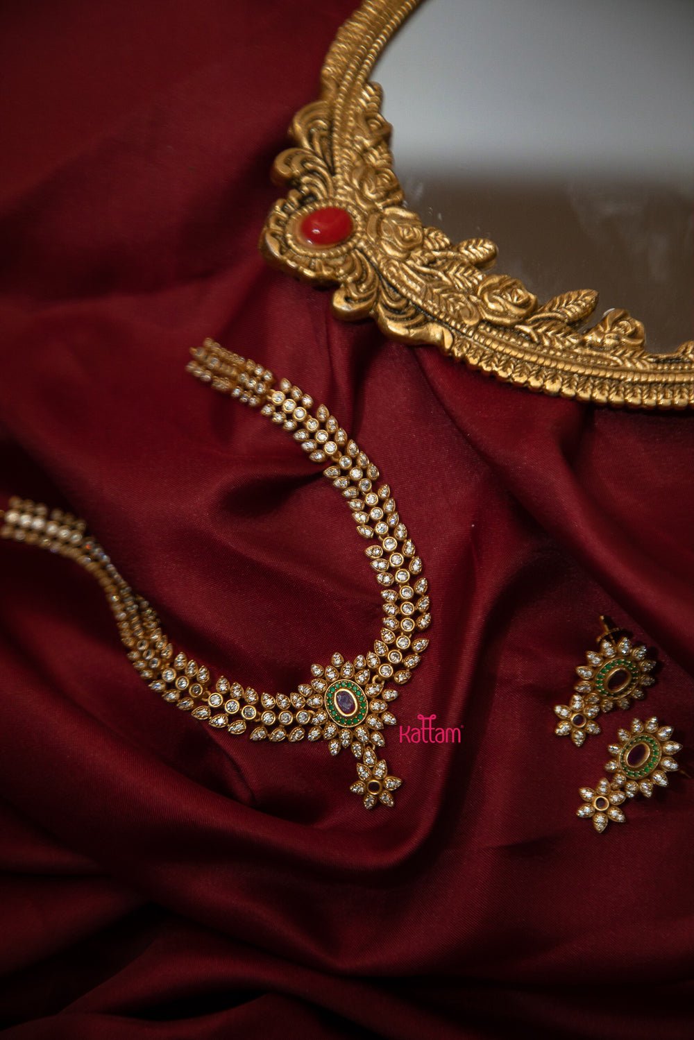 White Stone Round Pendant Semi Bridal Set - N475